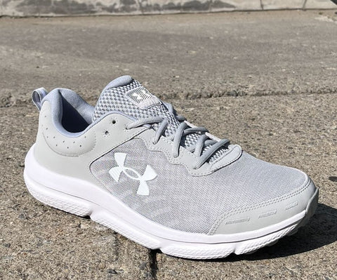 CHARGED ASSERT 10 (course)-XXL (4E) - 
                    Gris
                    