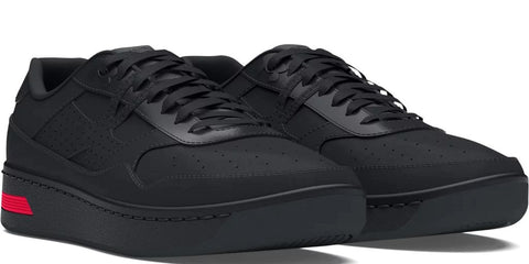 UA COURT 96-Medium - 
                    Noir
                    