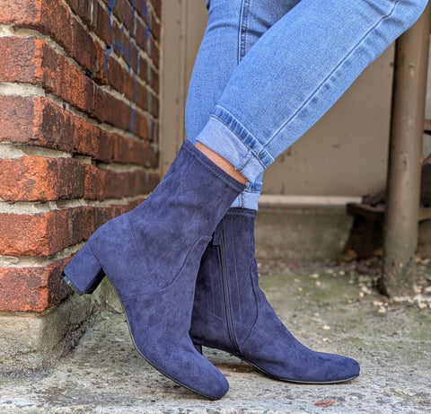 HOTPOP SHORTY-Medium - 
                    Bleu
                    