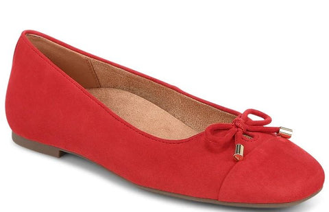 KLARA-Medium - 
                    Rouge
                    